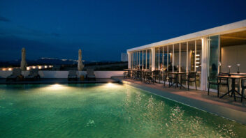 luxury suites in Santorini